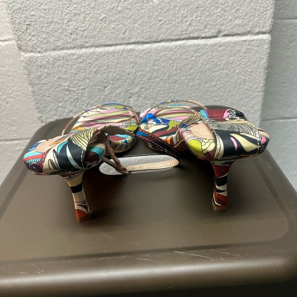 Miss Lola Colorful Patterned Sandals - Picture 3 of 7